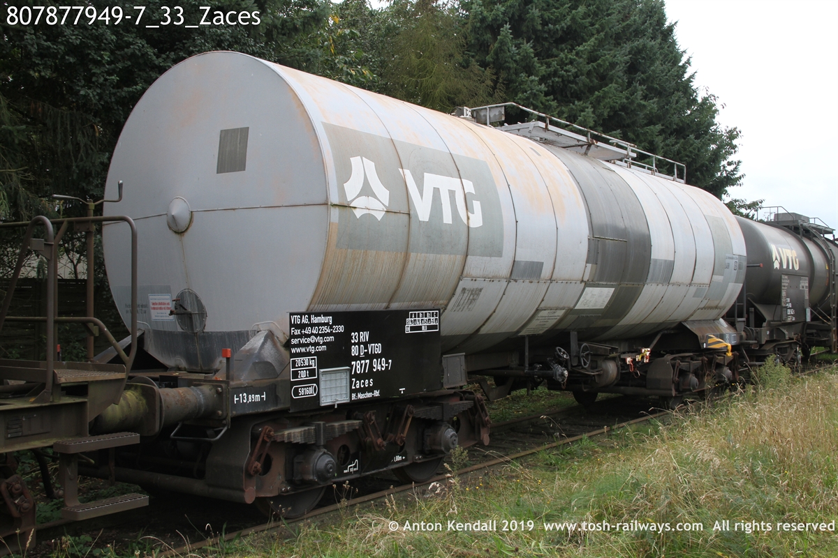 807877949-7_33_Zaces.JPG